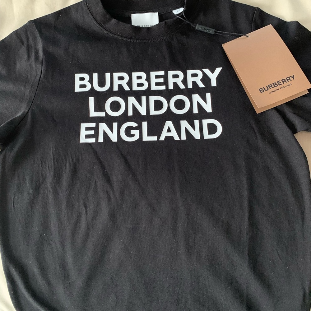 Boys Burberry t shirt. Never worn, new with tags.